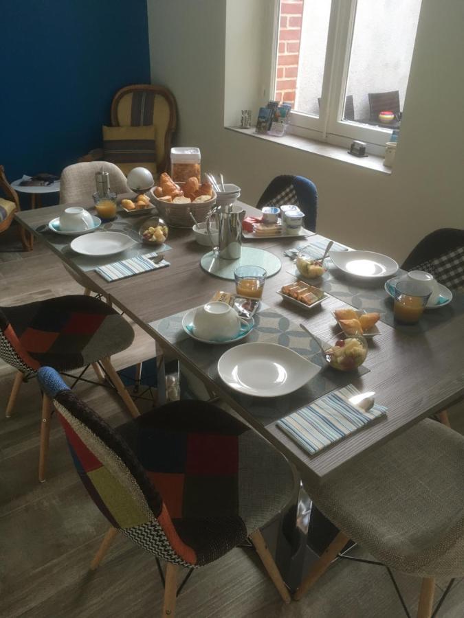 L'Atelier Du Chateau Saint-Ay Екстериор снимка
