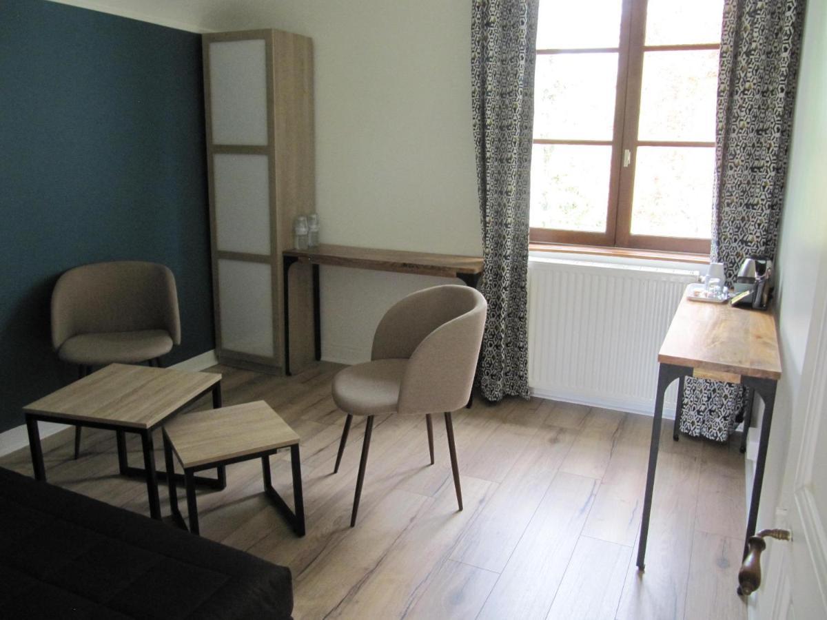 L'Atelier Du Chateau Saint-Ay Екстериор снимка